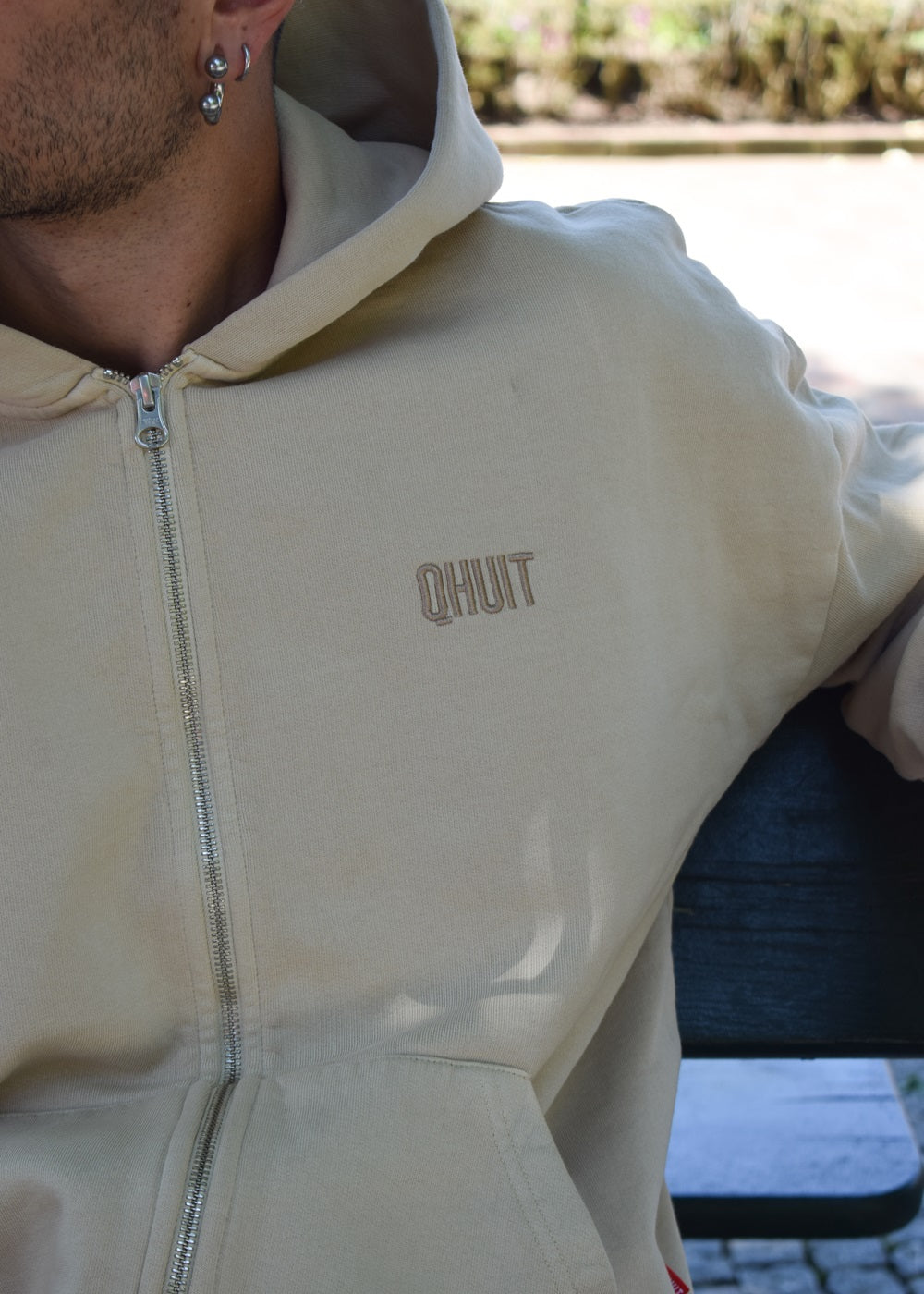 LOGO QHUIT, Heavyweight Zipper Hood Beige